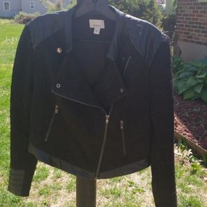 Cropped quilted motorcycle jacket w/ faux leather